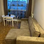 Apartments Tour Eiffel Entrepreneur Paris